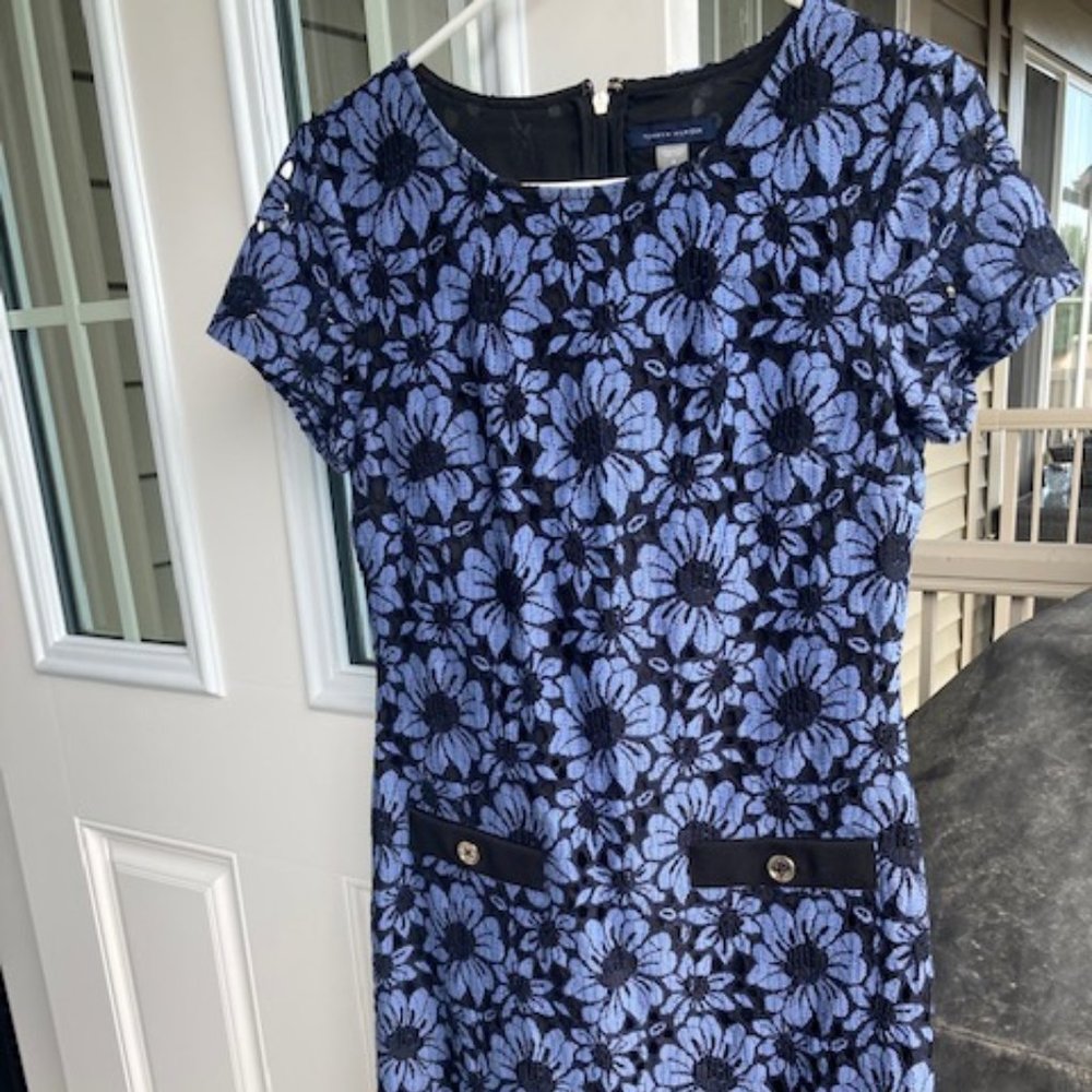 💘 EUC- Tommy Hilfiger blue summer dress floral